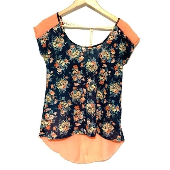 Rue21 Tops - Rue 21 floral peach blue lace XS